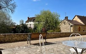 Le Clos Des Platanes
